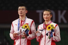 “雅思组合”东京奥运会摘银，郑思维黄雅琼：我们还会携手并进！